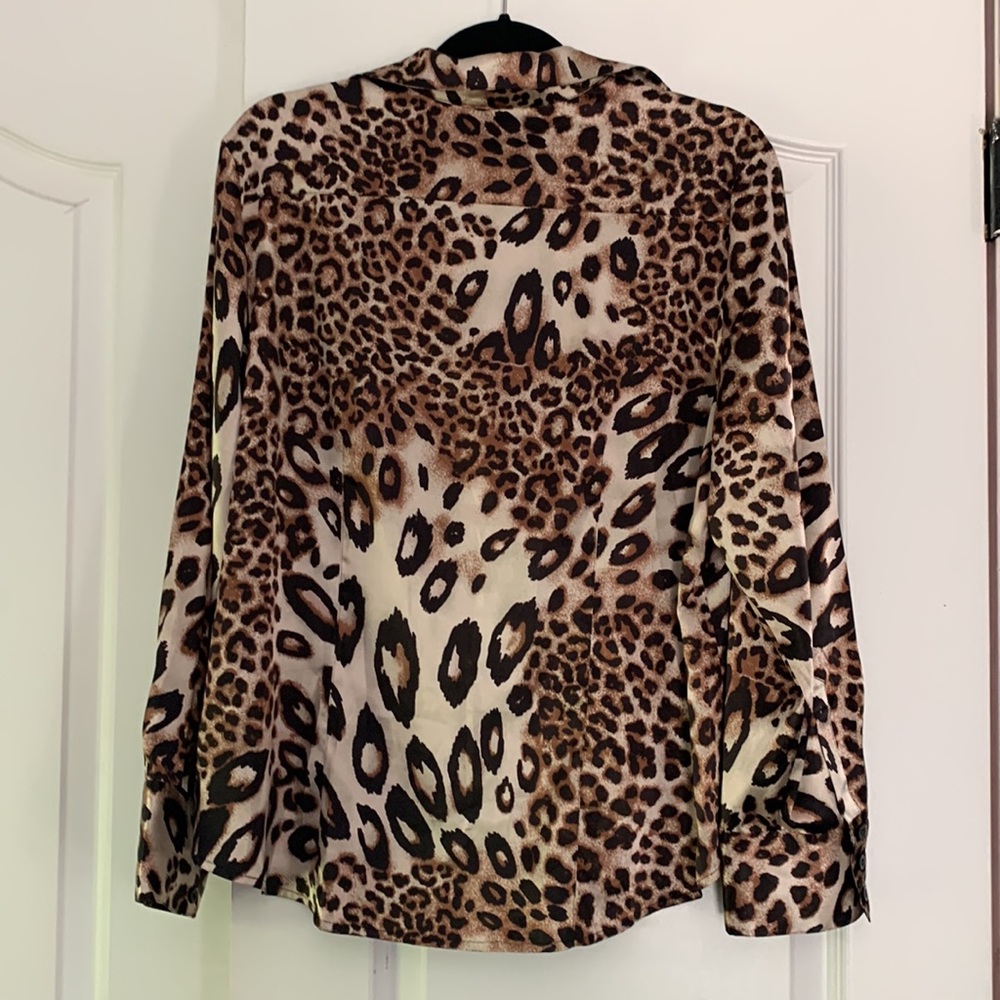 CHICO’s long sleeve silk leopard blouse - Picture 5 of 5